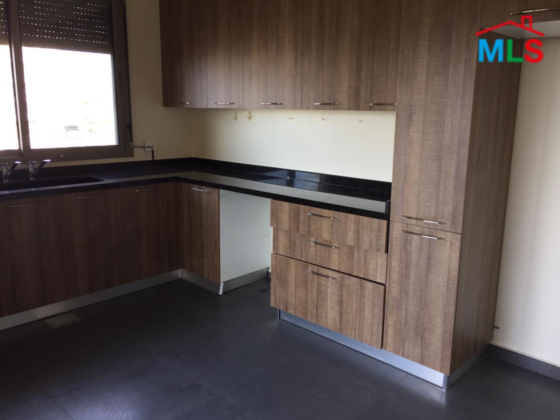 Apartment in Jbeil For Sale With Easy Access To The Beach