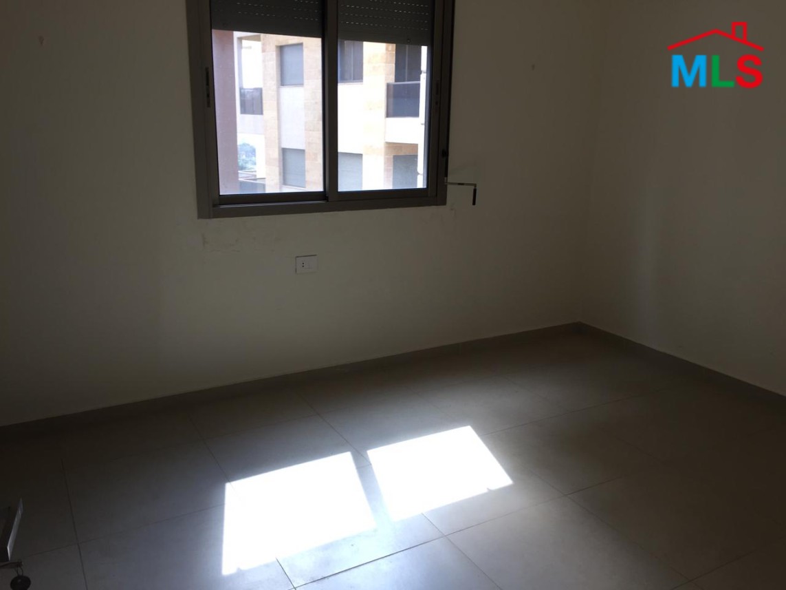 Apartment in Jbeil For Sale With Easy Access To The Beach