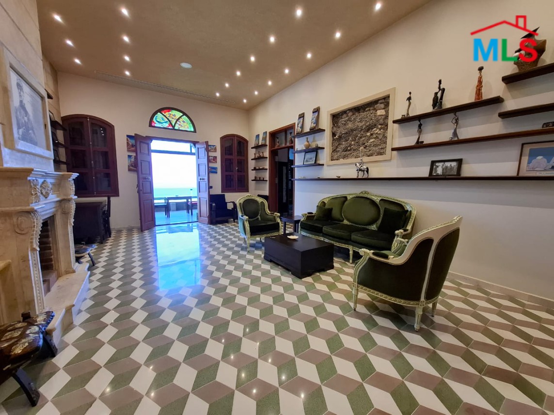 Exclusive! Fully-Furnished Beach House Pieds Dans l’eau For Sale in Halat, Jbeil