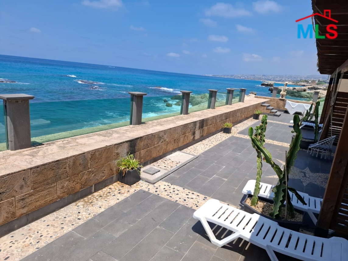 Exclusive! Fully-Furnished Beach House Pieds Dans l’eau For Sale in Halat, Jbeil