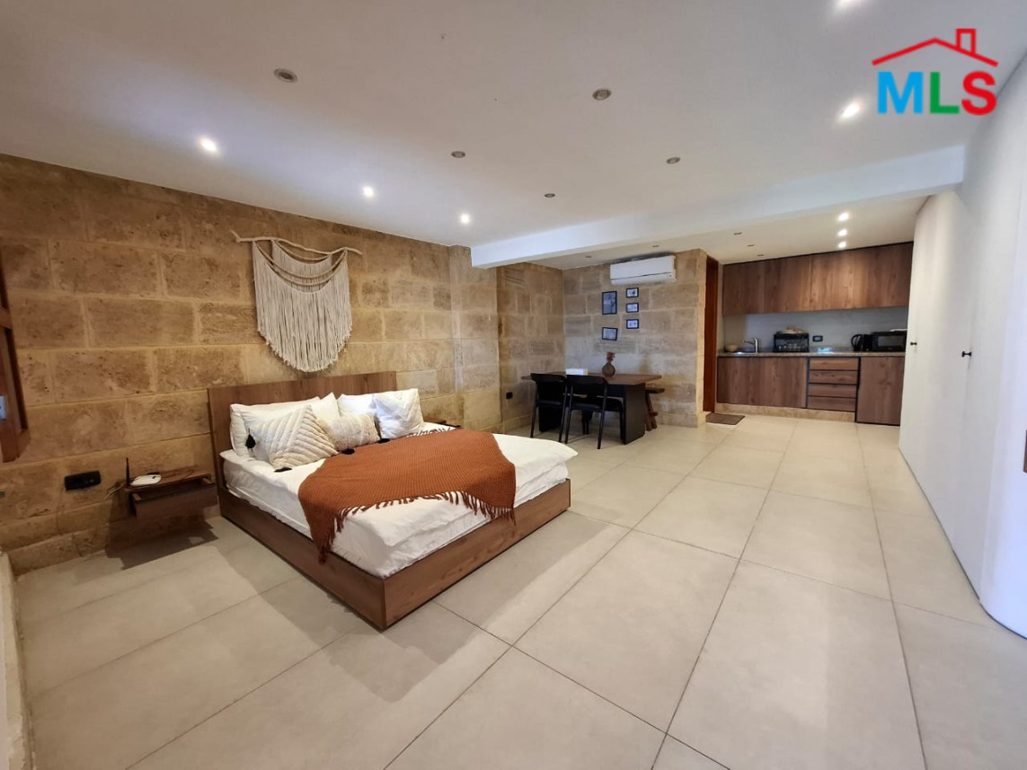 Exclusive! Fully-Furnished Beach House Pieds Dans l’eau For Sale in Halat, Jbeil