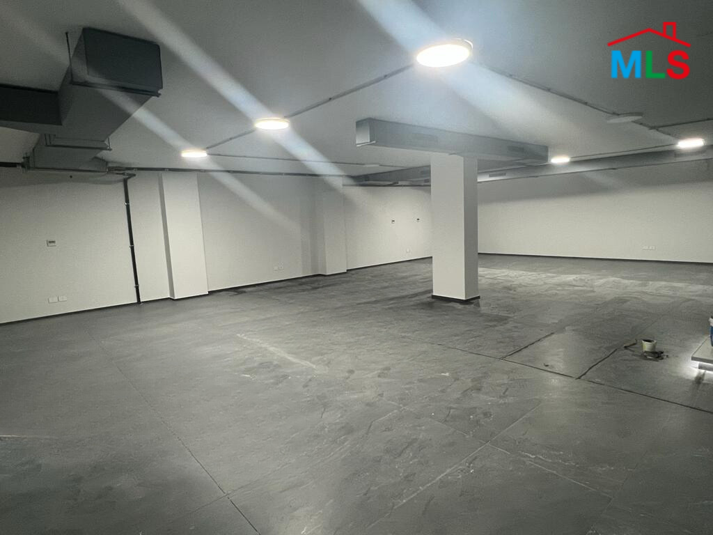 386 SQM 3-Level Shop For Sale in Achrafieh, Sodeco