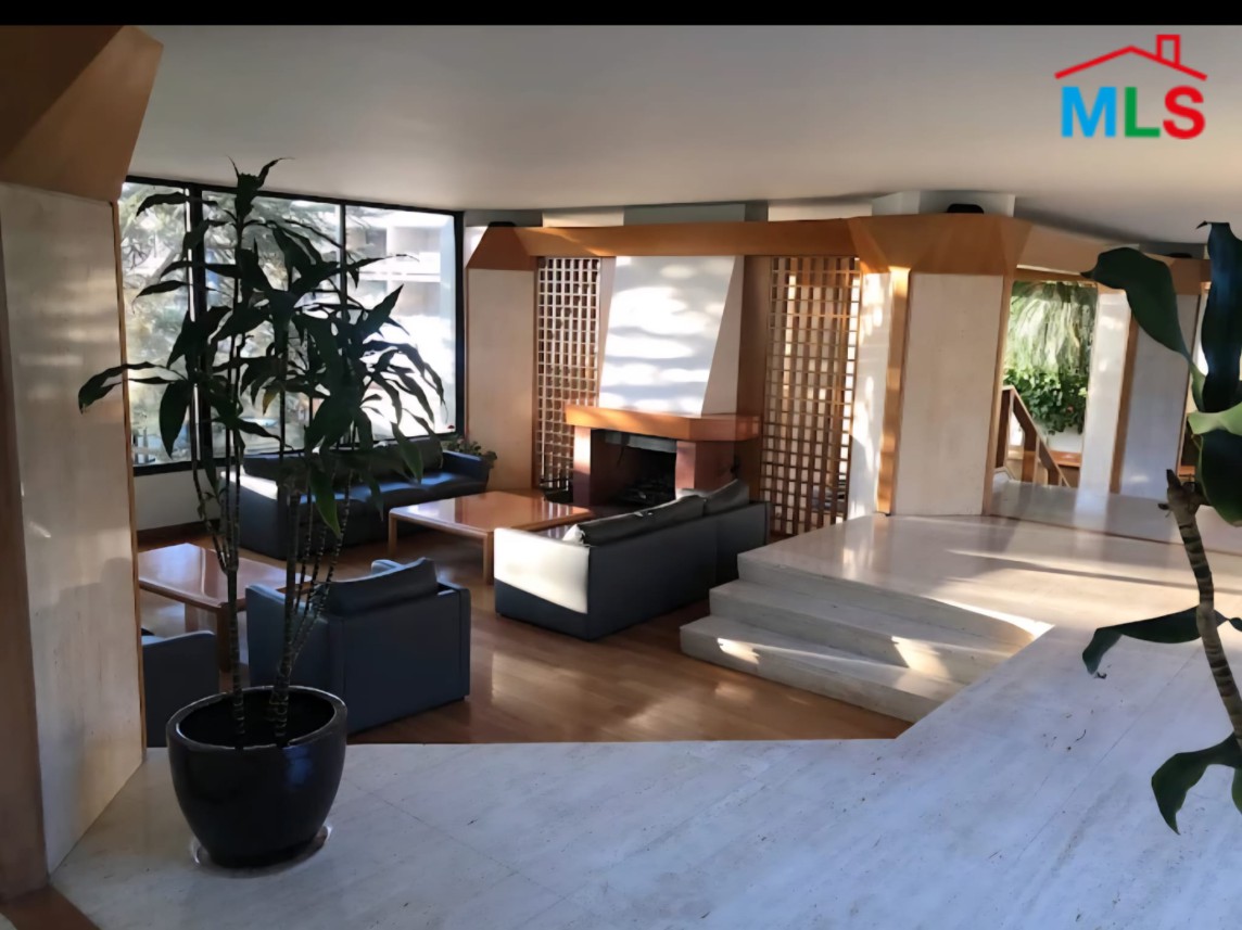 Furnished Chalet With Garden For Sale in Tilal Faqra