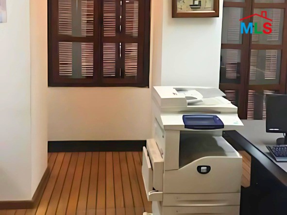 150 SQM Office For Sale in Prime Location in Down Town