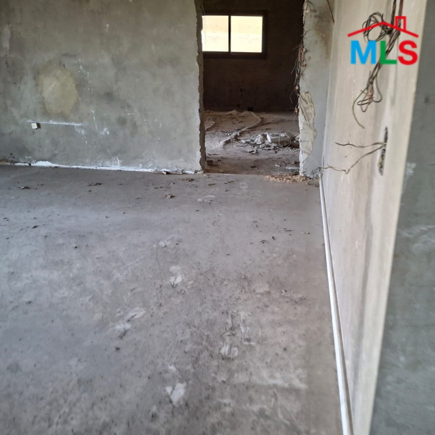 3,883 SQM Land with Villa For Sale in Naccache