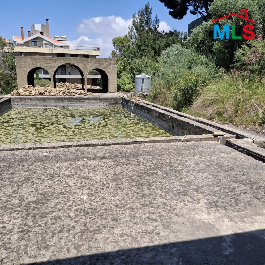 3,883 SQM Land with Villa For Sale in Naccache