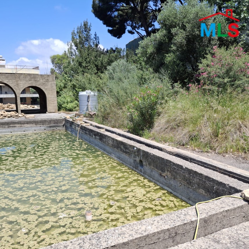 3,883 SQM Land with Villa For Sale in Naccache