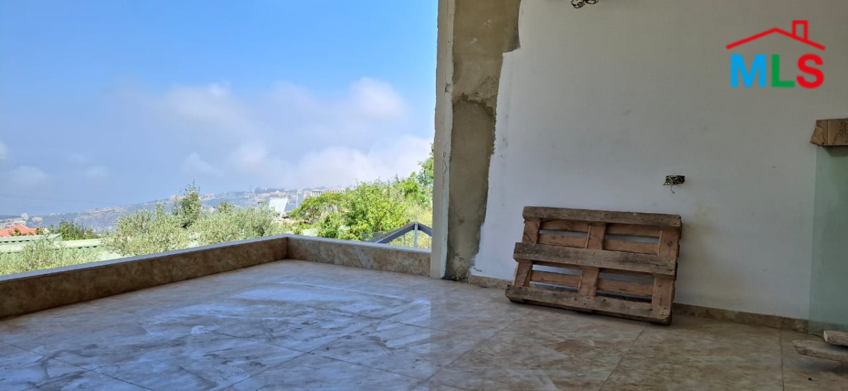 Duplex With Terrace For Sale in Ajaltoun With Payment Facilities