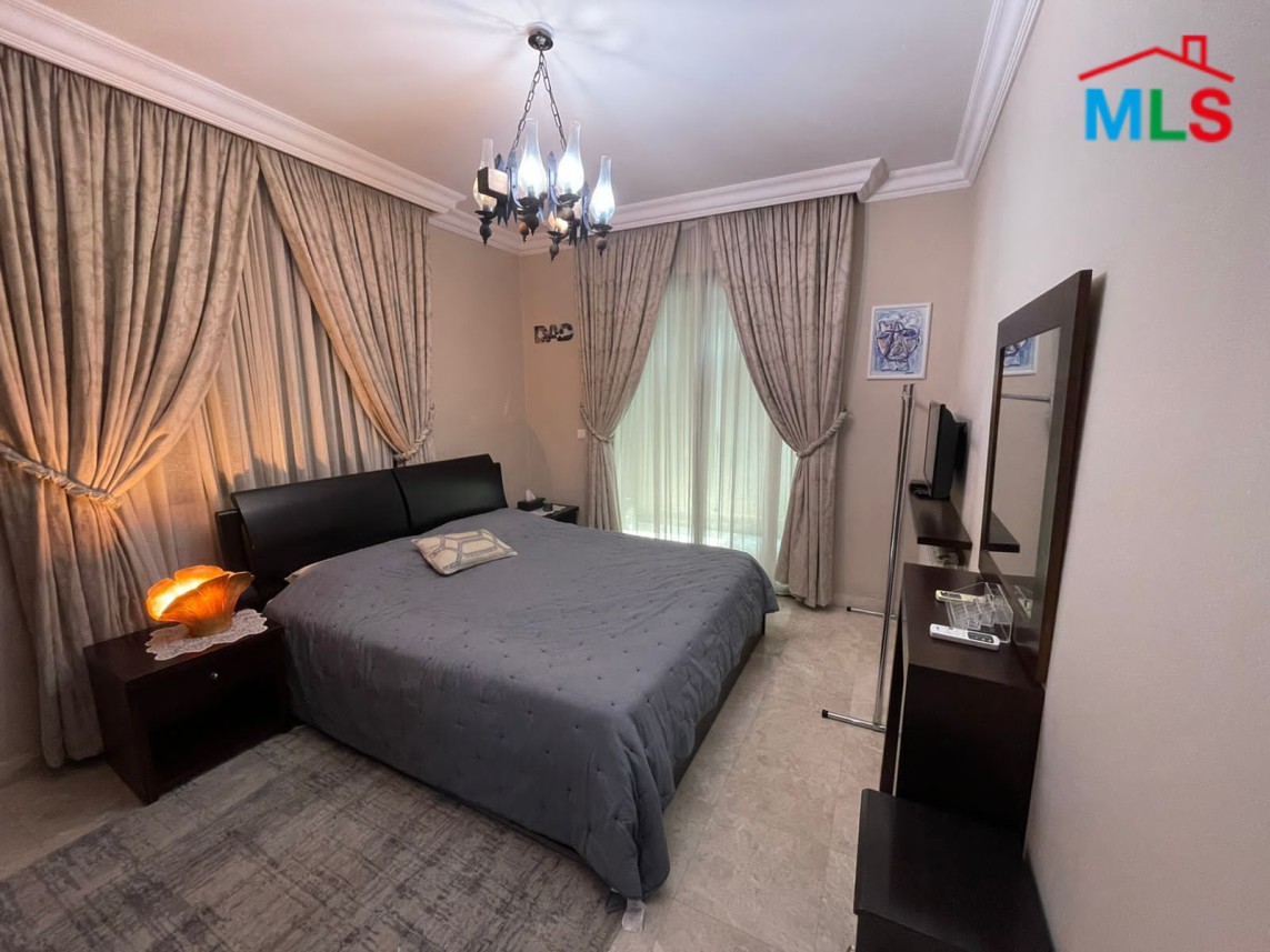 High-End Fully Furnished Apartment For Sale in Achrafieh, Sioufi