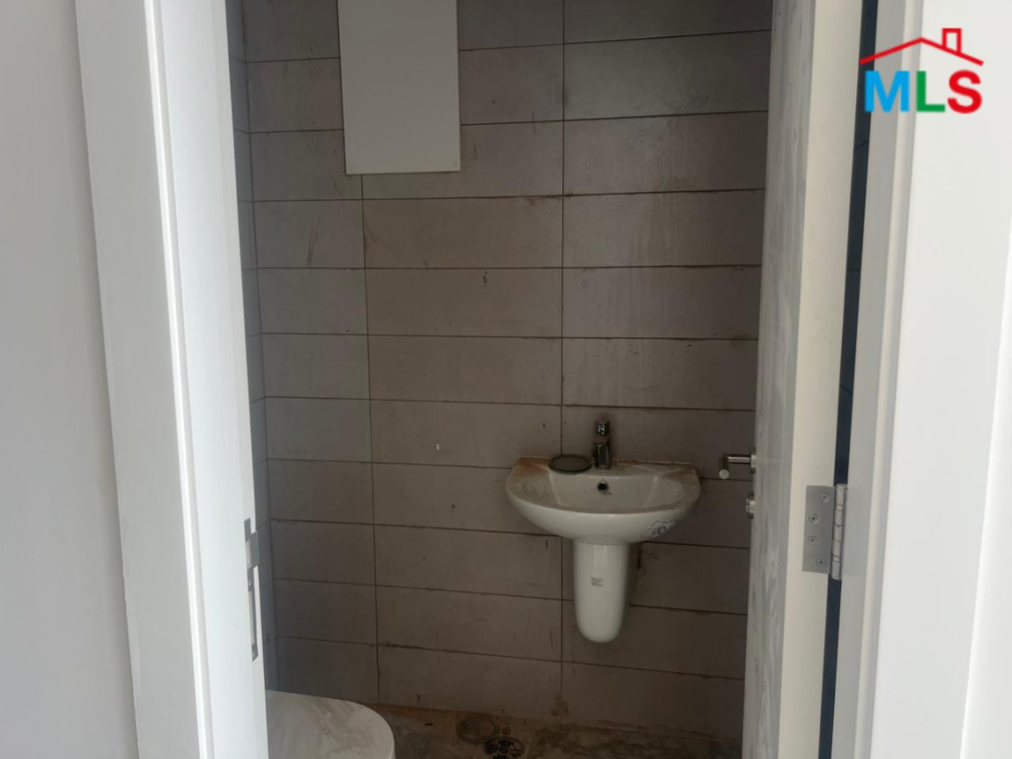 Brand New Apartment For Sale in Ain Al Remmane