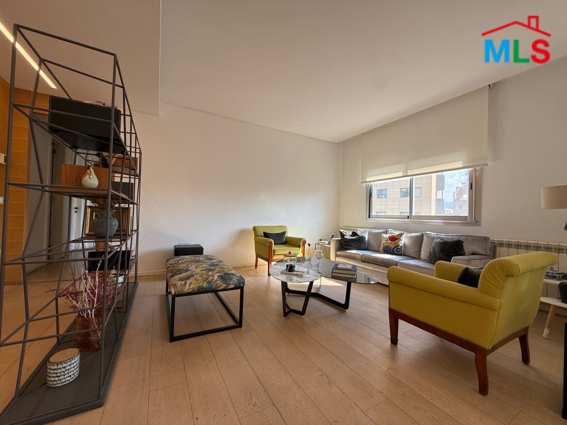 Beautiful 3-Bedroom Apartment For Sale in Achrafieh, Sioufi
