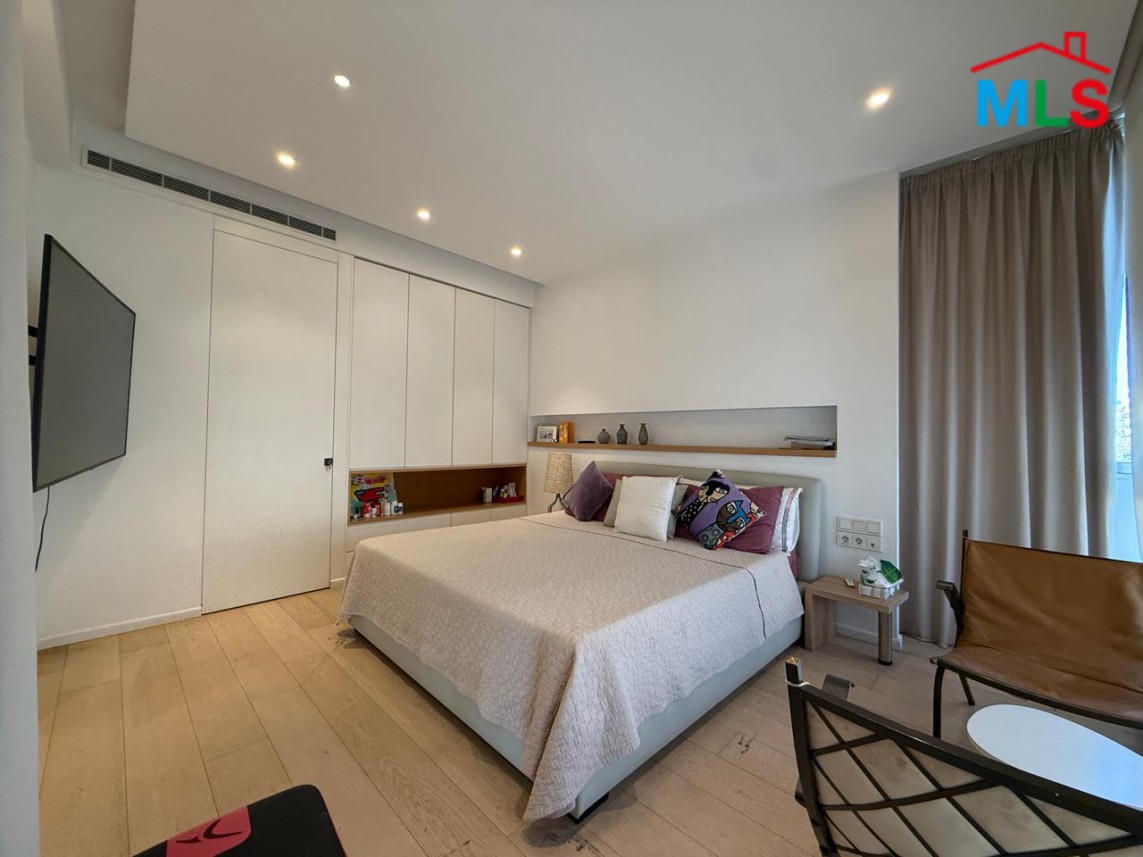 Beautiful 3-Bedroom Apartment For Sale in Achrafieh, Sioufi