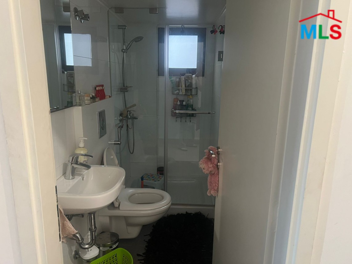 2-Bedroom Apartment For Sale in Furn El Chebbak