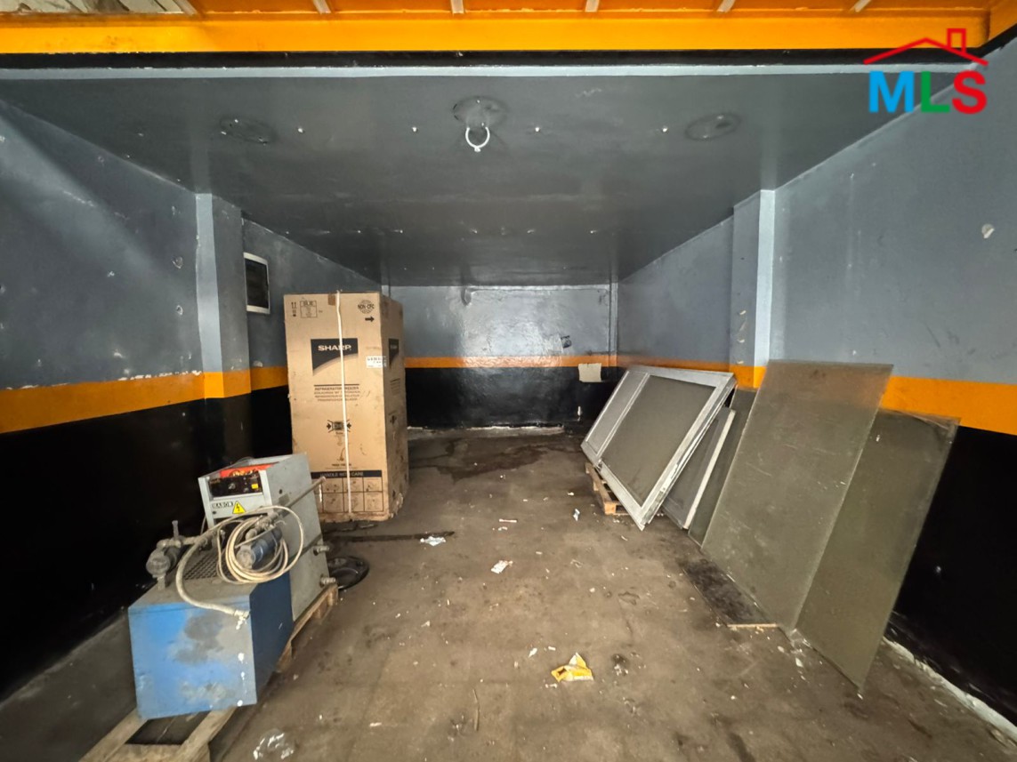 Industrial Grade 1 Shop With Mezanine For Sale in Sed El Bouchrieh