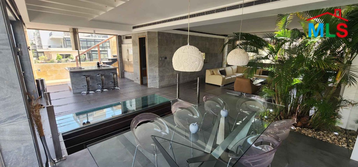 Exclusive! Luxurious Penthouse with Patio For Sale In Achrafieh, Carré D'or