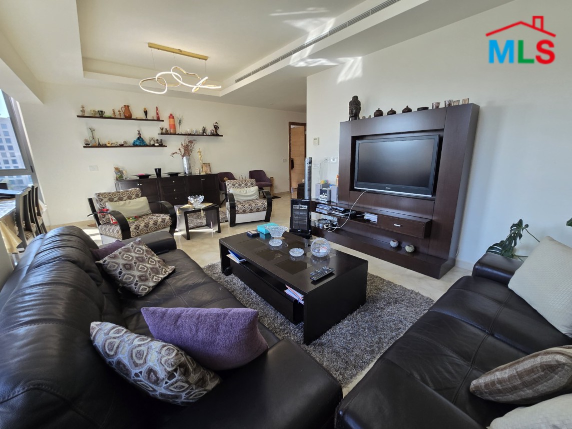 2-Bedroom Apartment with City View For Sale in Achrafieh, near Adlieh