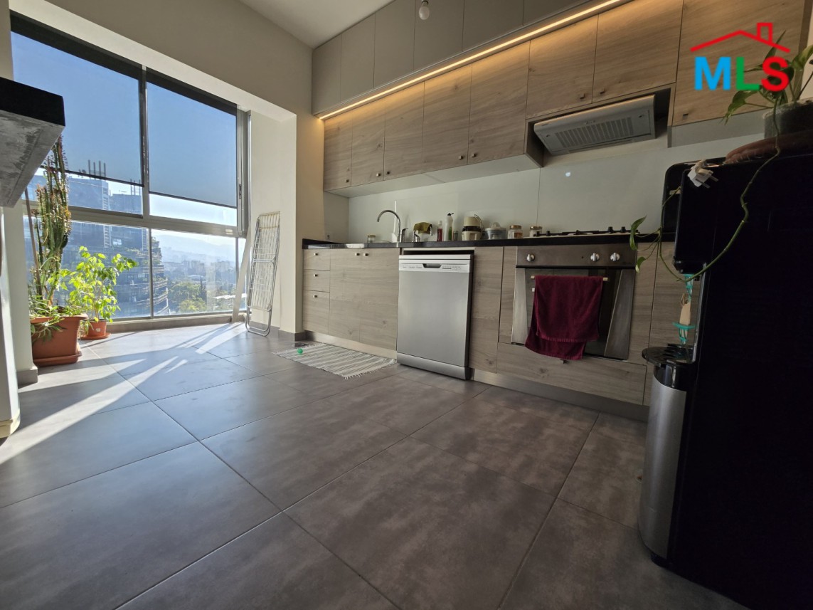 2-Bedroom Apartment with City View For Sale in Achrafieh, near Adlieh