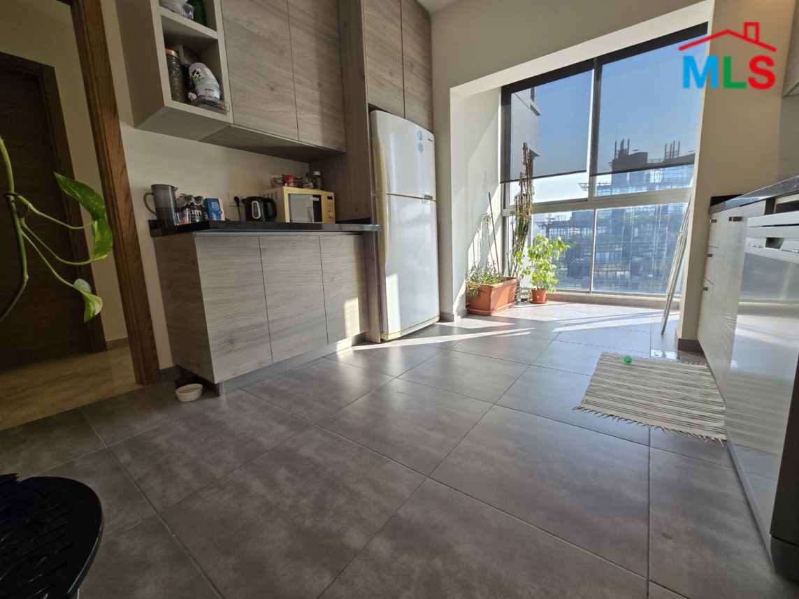 2-Bedroom Apartment with City View For Sale in Achrafieh, near Adlieh