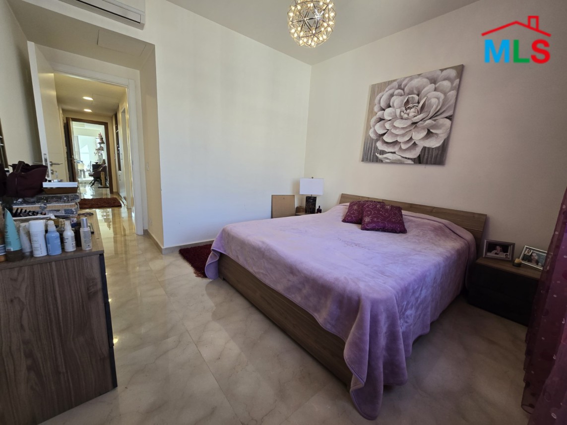 2-Bedroom Apartment with City View For Sale in Achrafieh, near Adlieh