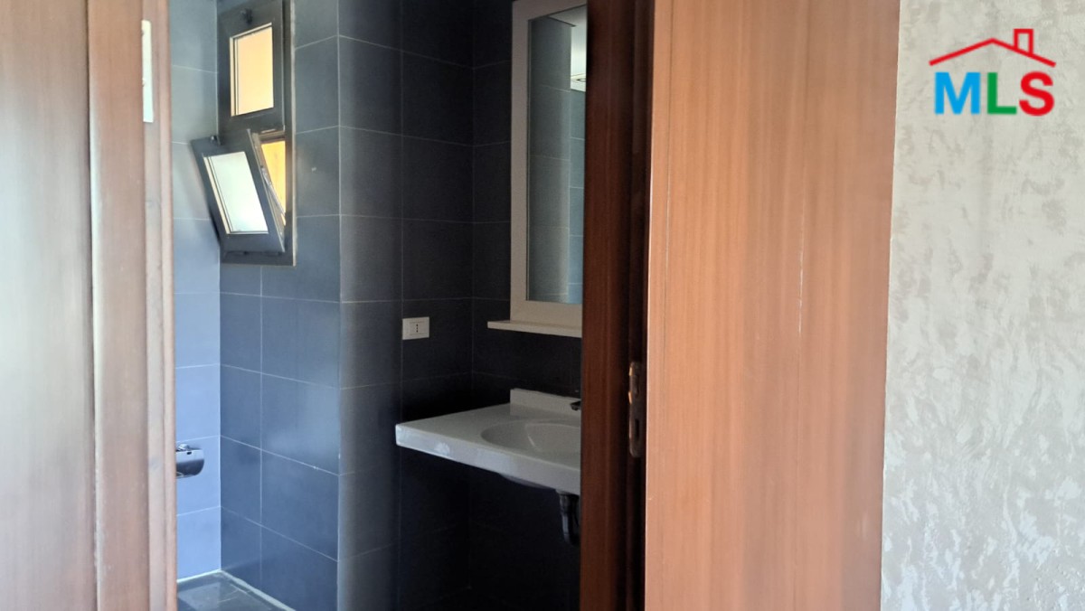 Spacious & Beautifully Designed Apartment For Sale in Tallet Al Khayat