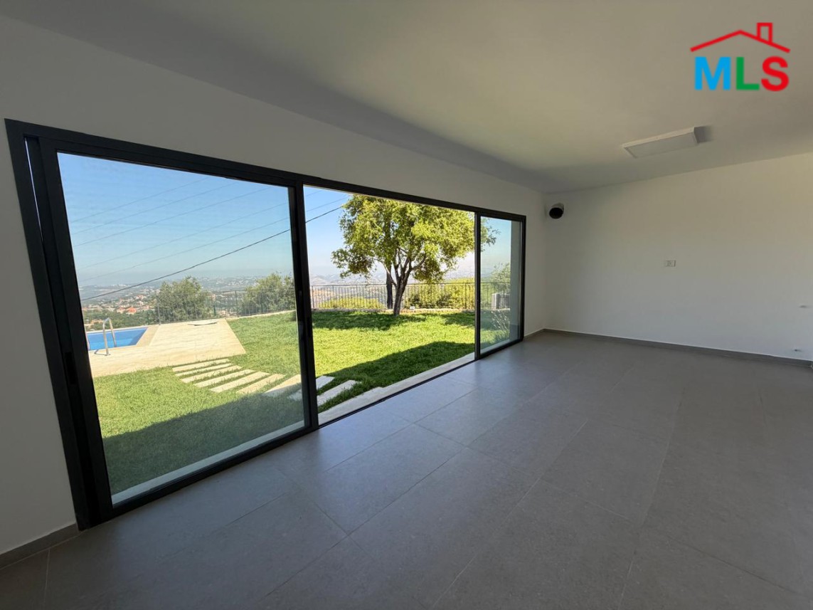 Stand-Alone House For Sale With Payment Facilities in Chabtine, Batroun