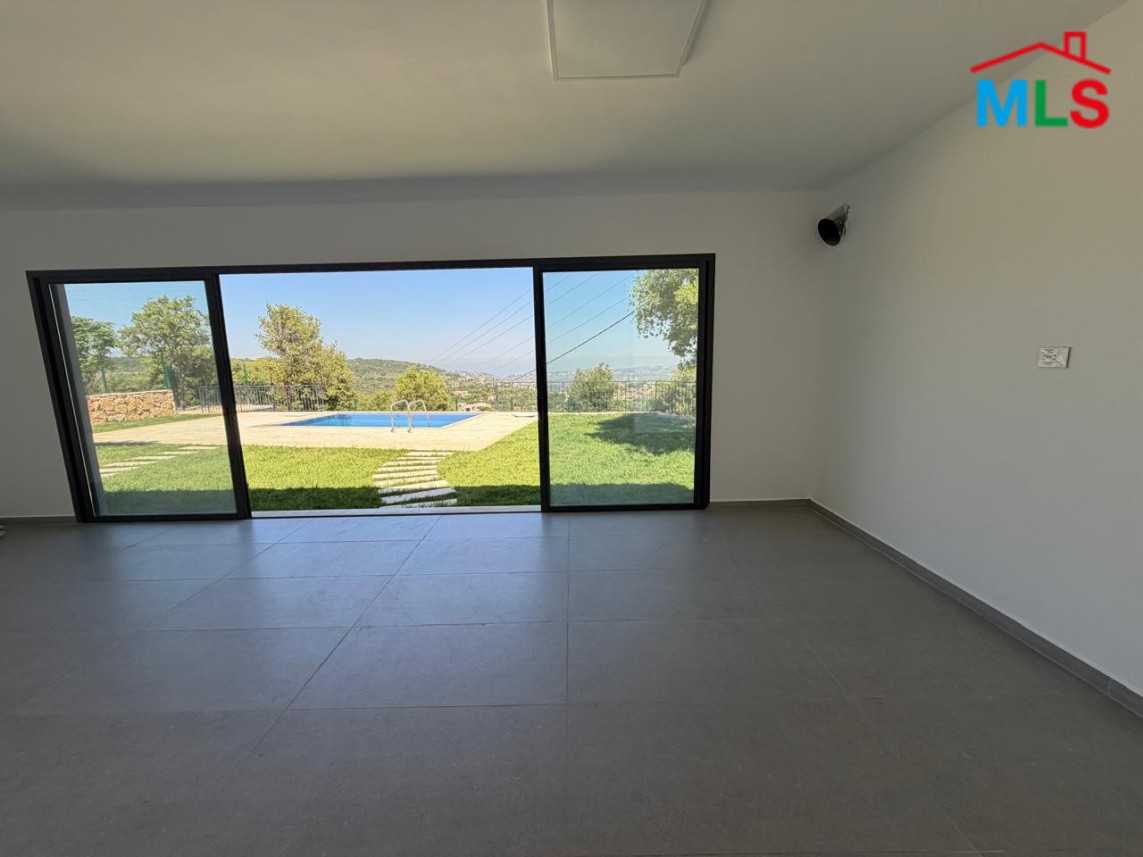 Stand-Alone House For Sale With Payment Facilities in Chabtine, Batroun