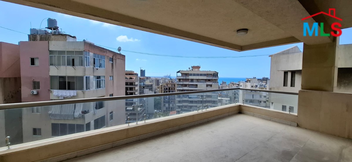 Spacious Apartment With Nice View For Sale in A Prime Location in Zalka