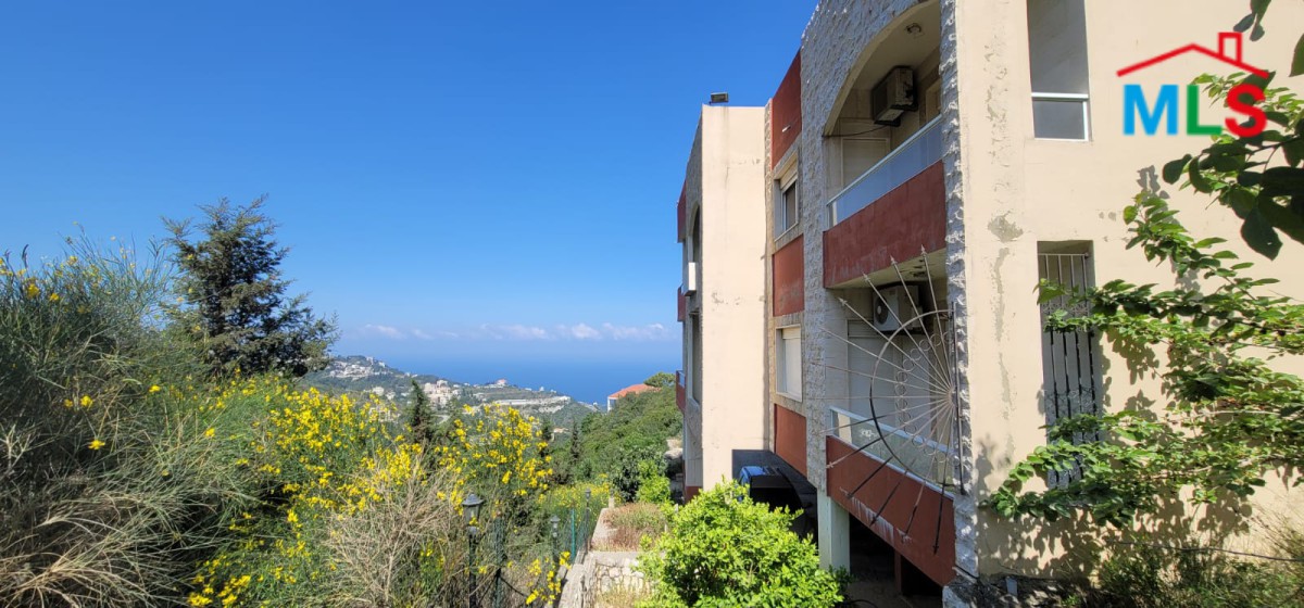 Building With Garden & Open View For Sale in Ghedras