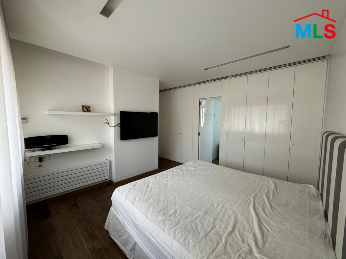 Furnished 3-Bedroom Apartment For Sale in Achrafieh, Sassine