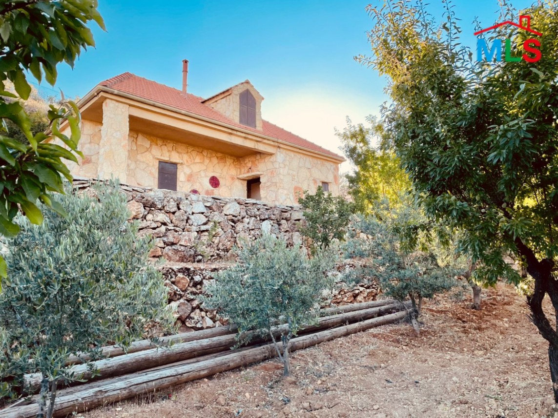 Old Lebanese-Style House With A Spacious Land For Sale in Dhour, Zahle