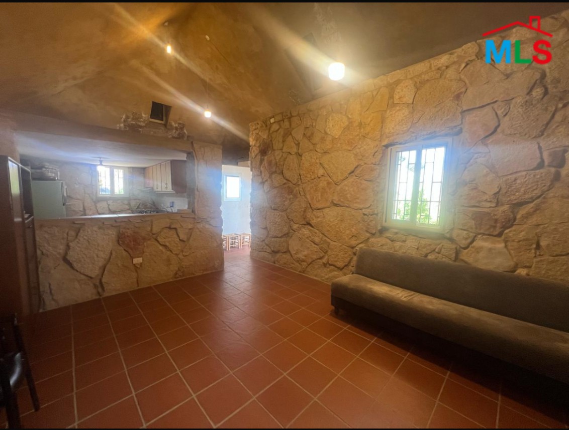 Old Lebanese-Style House With A Spacious Land For Sale in Dhour, Zahle
