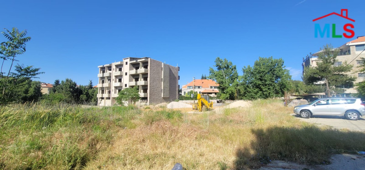 Land For Sale in A Prime Location In Achkout