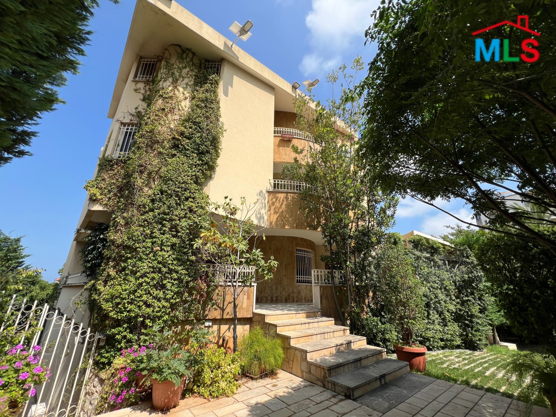 Charming Villa For Sale In The Heart Of Aamchit