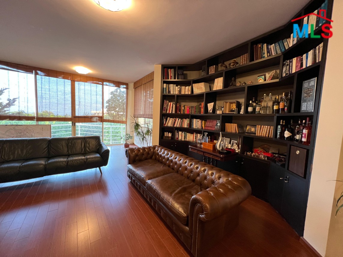 Charming Villa For Sale In The Heart Of Aamchit
