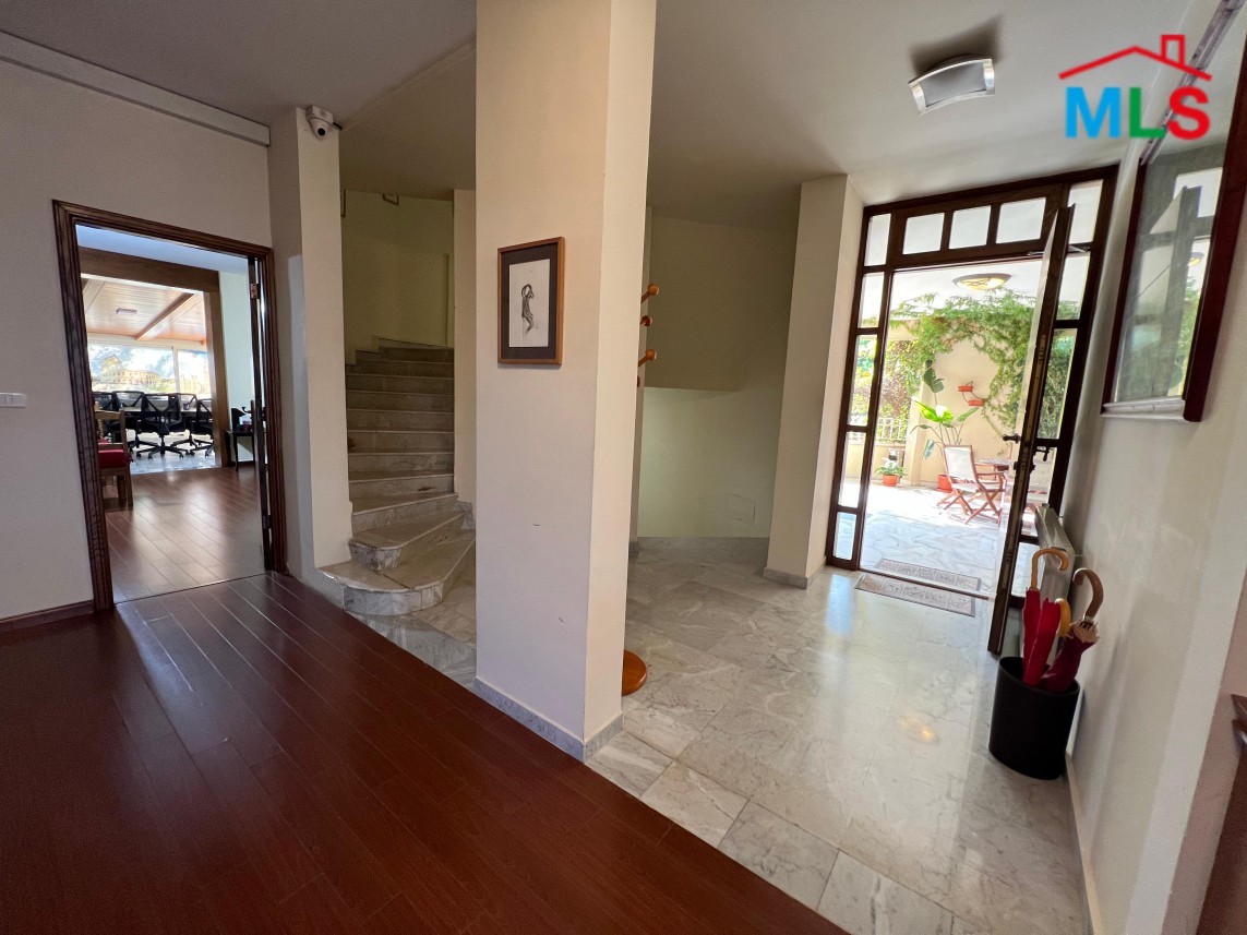Charming Villa For Sale In The Heart Of Aamchit