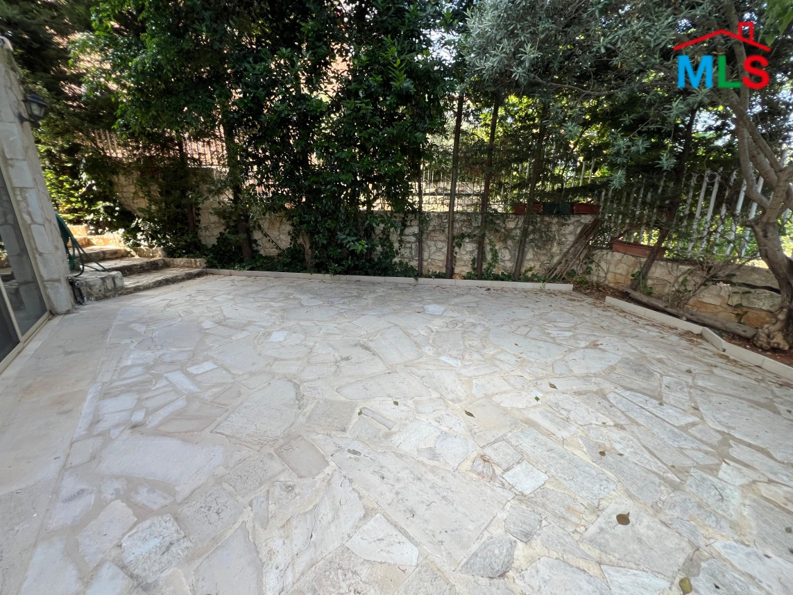 Charming Villa For Sale In The Heart Of Aamchit