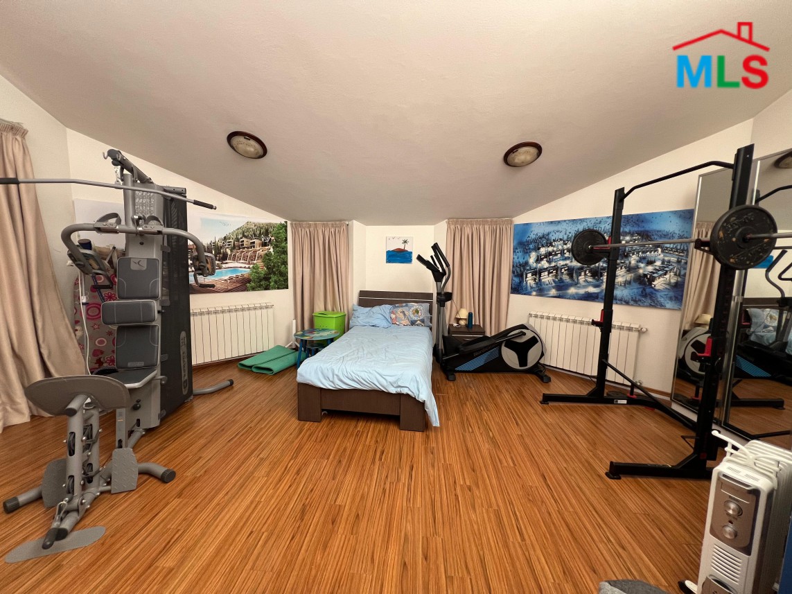 Charming Villa For Sale In The Heart Of Aamchit