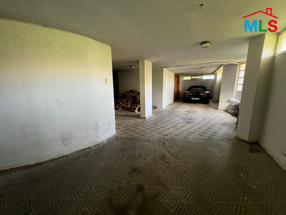 Charming Villa For Sale In The Heart Of Aamchit