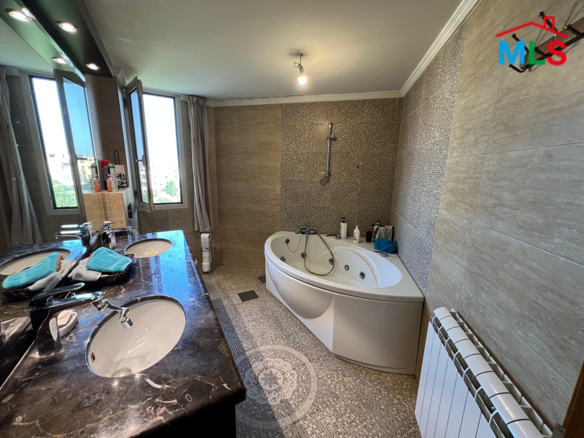 Charming Villa For Sale In The Heart Of Aamchit