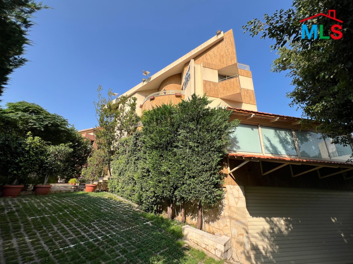 Charming Villa For Sale In The Heart Of Aamchit
