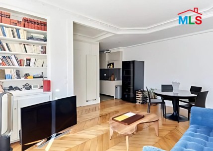 RENOVATED APARTMENT FOR SALE l PASSY I PARIS 16ème l FRANCE- 66m2