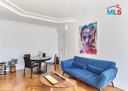 RENOVATED APARTMENT FOR SALE l PASSY I PARIS 16ème l FRANCE- 66m2