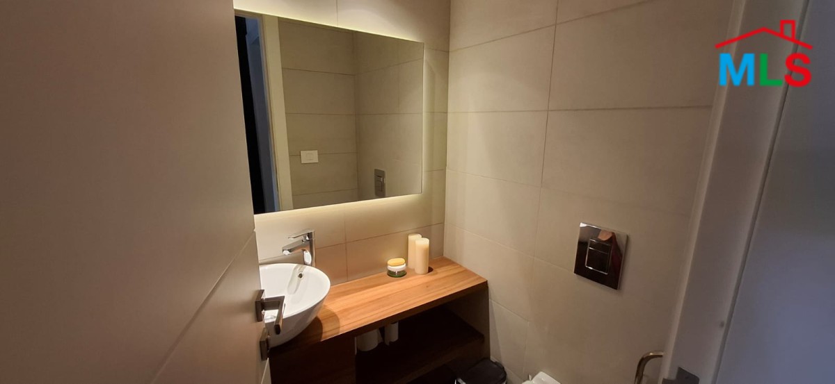 Fully Furnished Decorated High-End Apartment For Sale in Bsalim