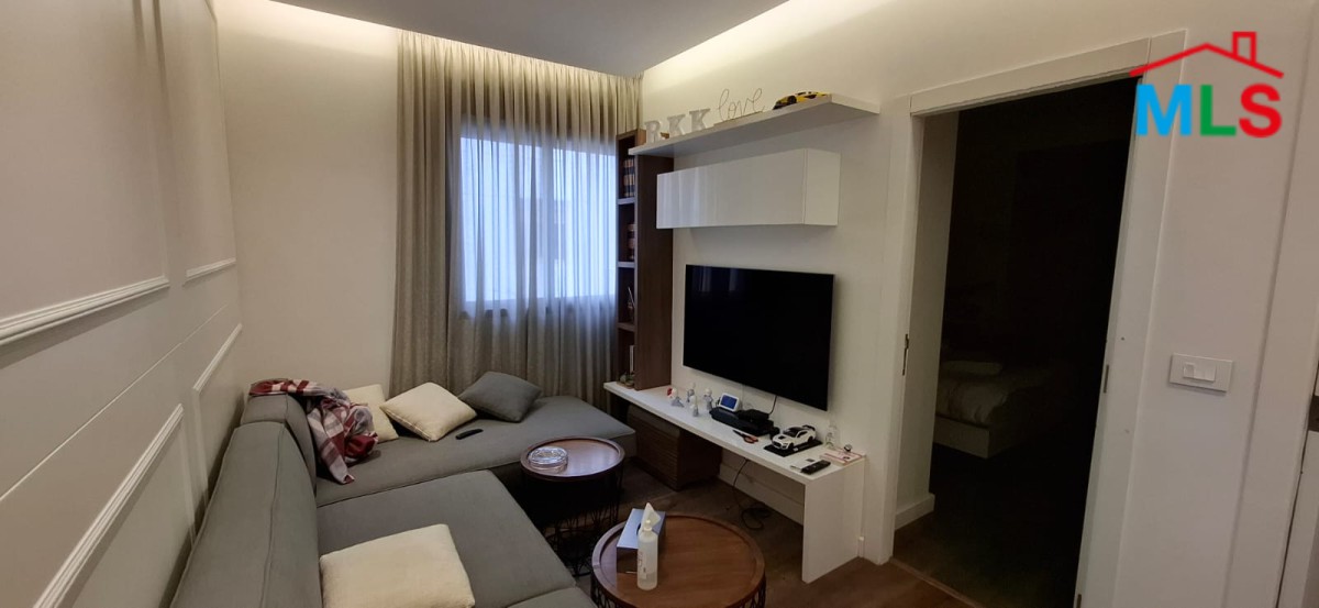 Fully Furnished Decorated High-End Apartment For Sale in Bsalim