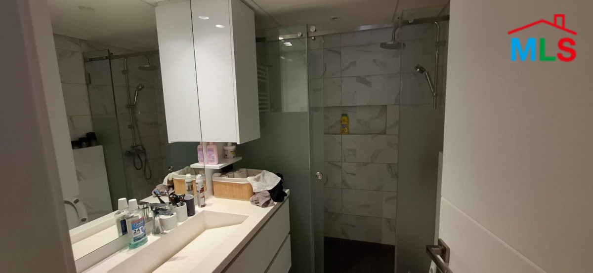 Fully Furnished Decorated High-End Apartment For Sale in Bsalim