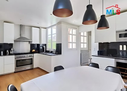 RENOVATED APARTMENT FOR SALE l MAISON DE LA RADIO I PARIS 16ème l FRANCE- 112m2