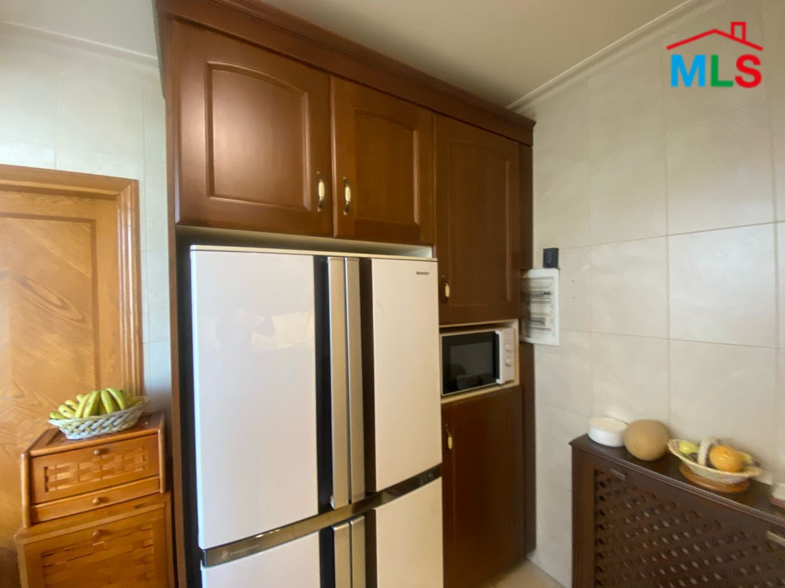 Furnished Apartment For Sale in Qornet El Hamra