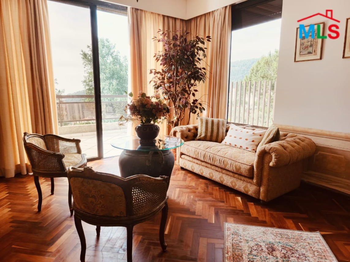 Fully Furnished High-End Decorated Duplex For Sale in Broumana