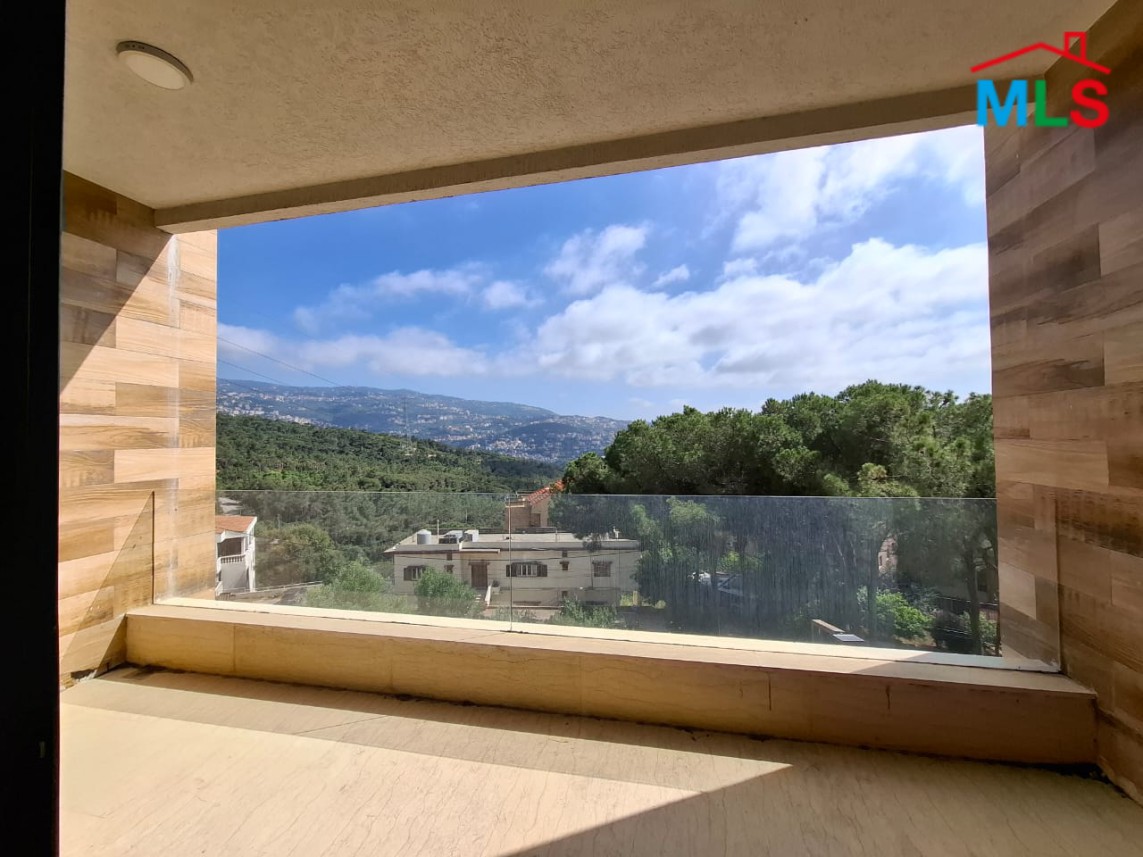 Apartment With Mountain View For Sale In New Shayle