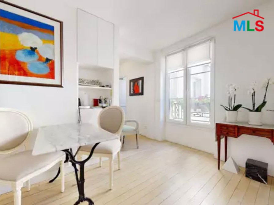 EXCEPTIONAL APARTMENT FOR SALE l RICHELIEU l PARIS 1er l FRANCE- 42m2